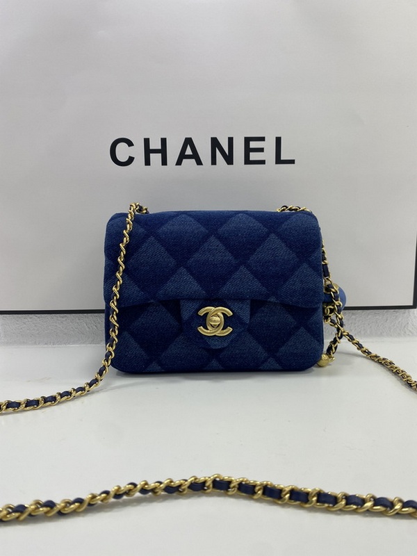 Chanel Handbags 827